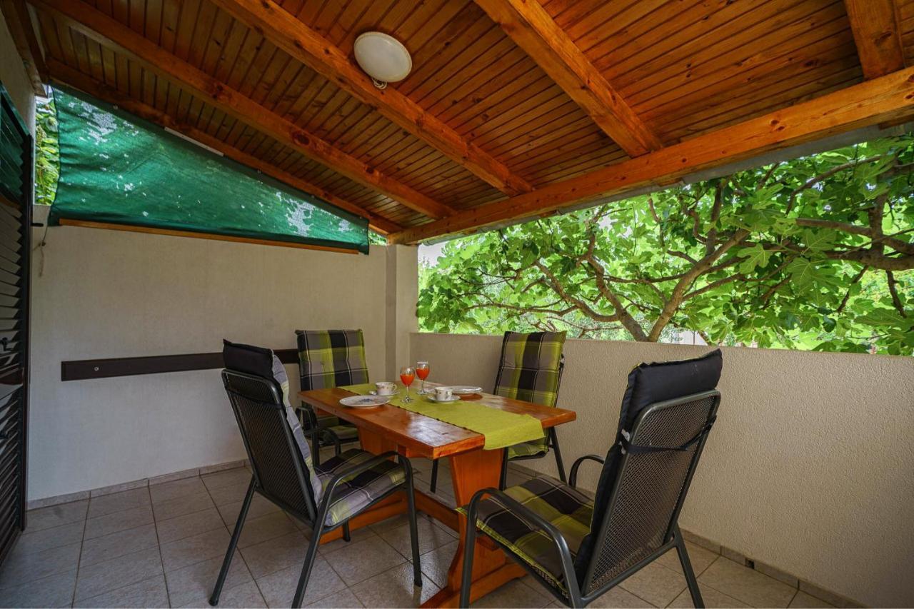 Apartment Bojic Vodice Exteriör bild